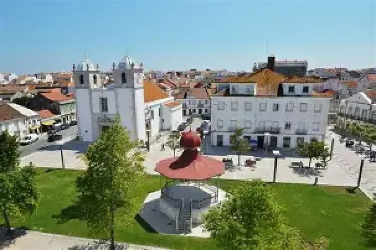 Huși - Montijo