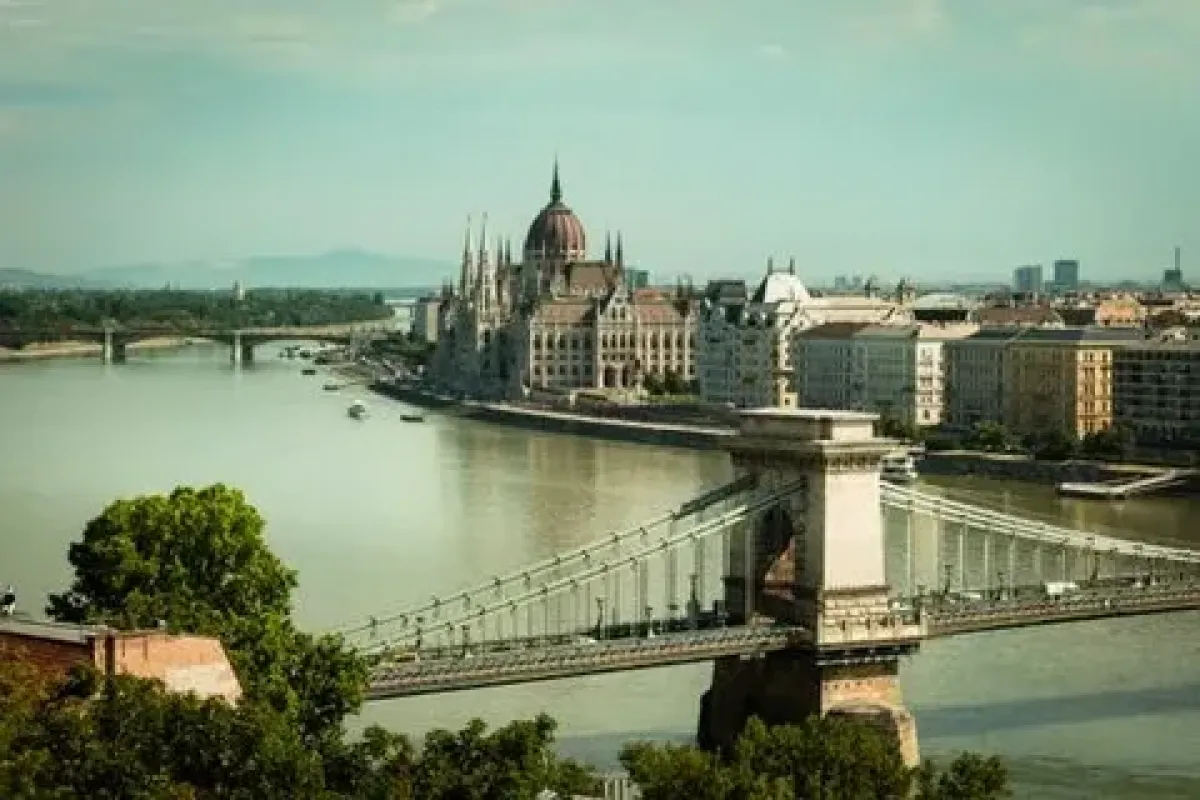 Granada - Budapesta